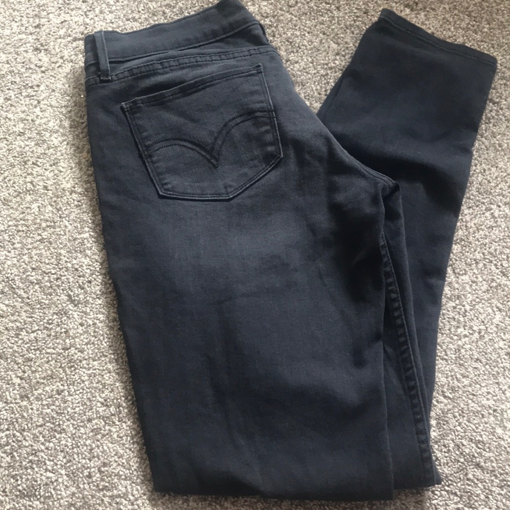 Black Levi jeans